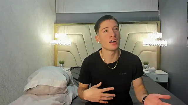 HunterHeat  online show from 09.23.25