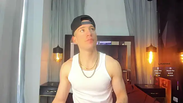 HunterHeat  online show from 12.14.25