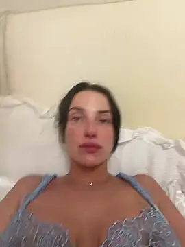 Snapshot of Remirosee chatting on 02.08.26 Remirosee online show from 02.08.26