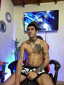 Snapshot of dilan_abraham12 chatting on 05.14.26 dilan abraham12 online show from 05.14.26