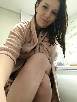 Snapshot of Sakura_2000 chatting on 10.28.25 Sakura 2000 online show from 10.28.25