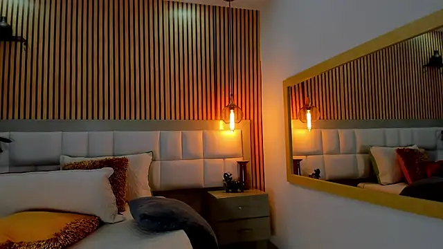 Roseaurora online show from 01.05.26