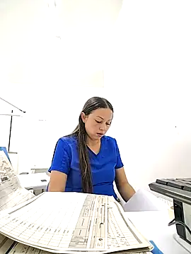 Snapshot of Madisson-04_ chatting on 11.06.25 Madisson-04 online show from 11.06.25