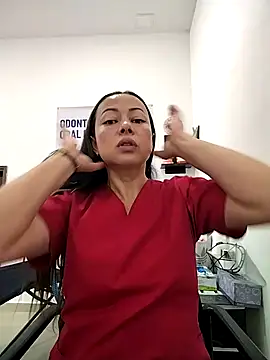 Snapshot of Madisson-04_ chatting on 11.10.25 Madisson-04 online show from 11.10.25