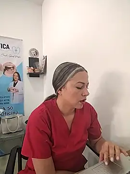 Snapshot of Madisson-04_ chatting on 11.21.25 Madisson-04 online show from 11.21.25