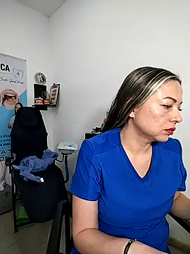 Snapshot of Madisson-04_ chatting on 11.27.25 Madisson-04 online show from 11.27.25