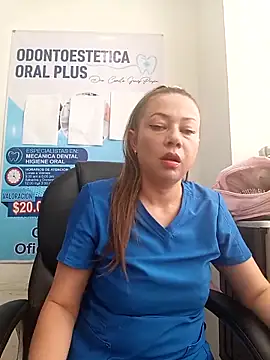 Snapshot of Madisson-04_ chatting on 02.11.26 Madisson-04 online show from 02.11.26