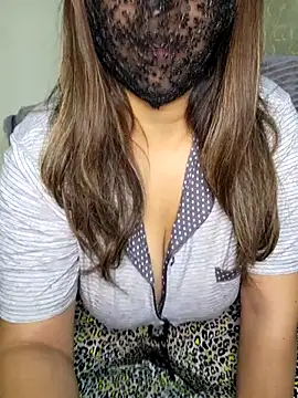 mysticlure-- online show from 10.25.25