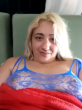Melissamelzinha38 online show from 10.10.25