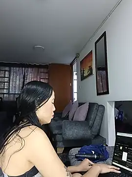 Snapshot of MiaForever1 chatting on 07.28.26 MiaForever1 online show from 07.28.26