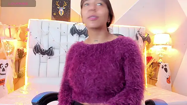 Kittyrose3 online show from 10.24.25