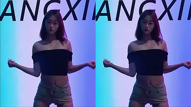 Emeralds Girls online show from 09.18.25