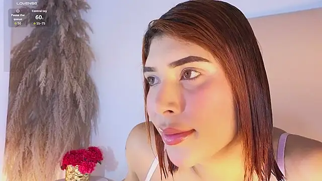 Snapshot of dahiana_marin chatting on 11.27.25 dahiana marin online show from 11.27.25