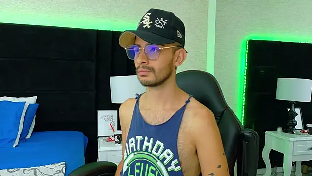 HairyDiamond  online show from 09.19.25