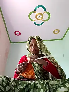 Snapshot of Sharma_pooja chatting on 09.09.25 Sharma pooja online show from 09.09.25