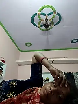 Snapshot of Sharma_pooja chatting on 09.20.25 Sharma pooja online show from 09.20.25
