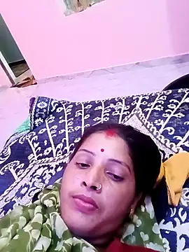 Snapshot of Sharma_pooja chatting on 10.02.25 Sharma pooja online show from 10.02.25