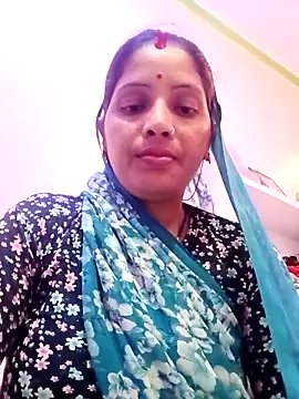 Snapshot of Sharma_pooja chatting on 10.03.25 Sharma pooja online show from 10.03.25