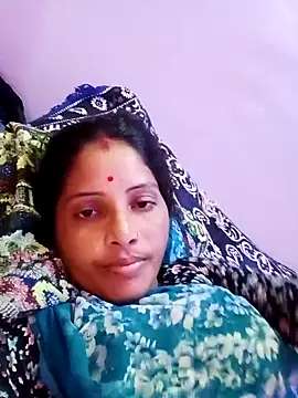 Snapshot of Sharma_pooja chatting on 10.07.25 Sharma pooja online show from 10.07.25