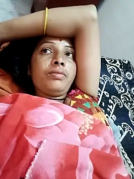 Snapshot of Sharma_pooja chatting on 10.17.25 Sharma pooja online show from 10.17.25