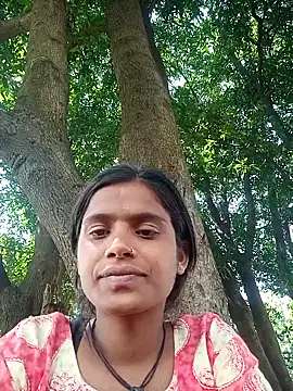 Snapshot of Sh_punam chatting on 10.11.25 Sh punam online show from 10.11.25