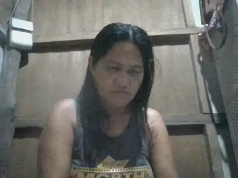 Snapshot of hotmama_063 chatting on 06.18.26 hotmama 063 online show from 06.18.26