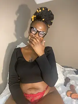 Moonzy77 online show from 11.20.25