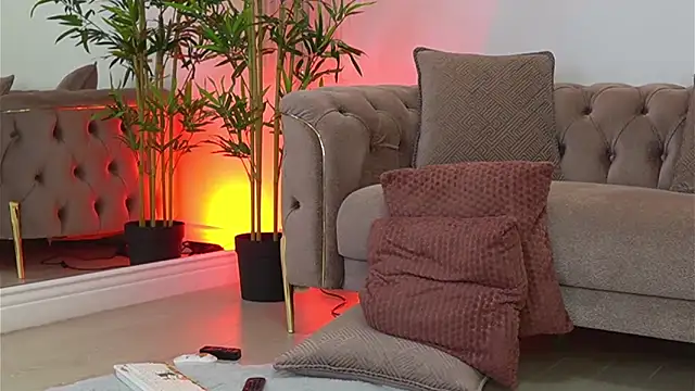 TifannyRay online show from 06.05.26