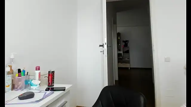 crystalxx18 online show from 09.25.25