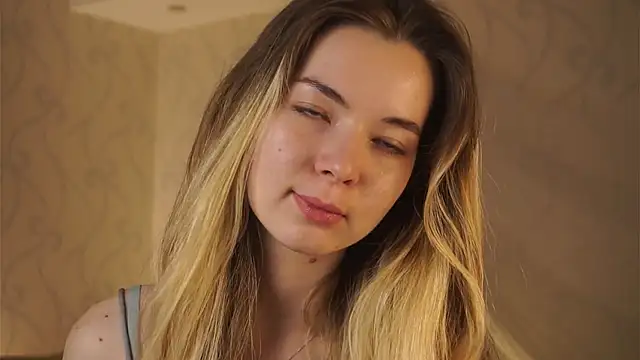 Snapshot of MarlinVarian chatting on 09.21.25 MarlinVarian online show from 09.21.25