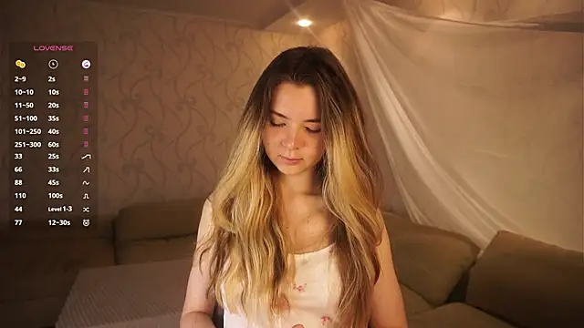 Snapshot of MarlinVarian chatting on 10.13.25 MarlinVarian online show from 10.13.25