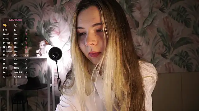 Snapshot of MarlinVarian chatting on 01.08.26 MarlinVarian online show from 01.08.26