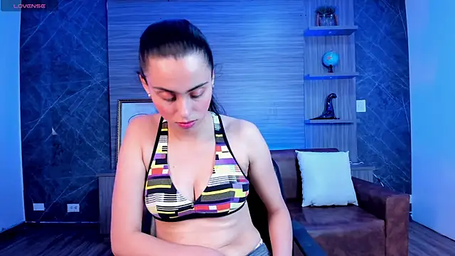 sofiapalacioss online show from 09.18.25