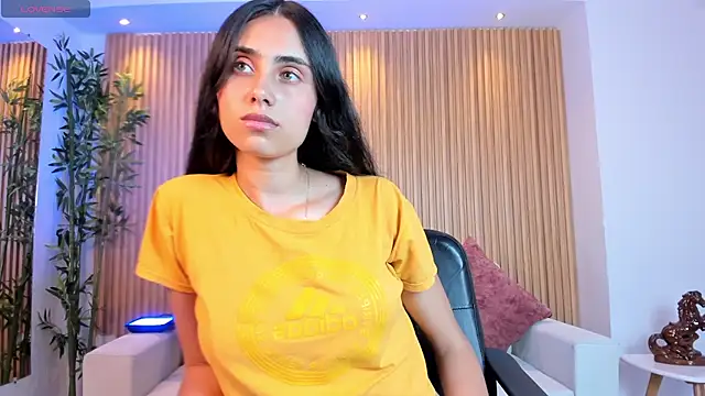 sofiapalacioss online show from 11.24.25