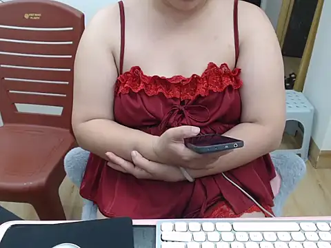 Snapshot of Hana_Mina chatting on 09.19.25 Hana Mina online show from 09.19.25