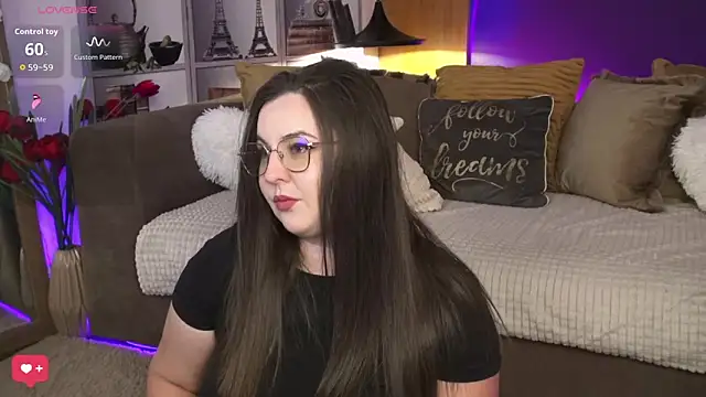 Mia Swano online show from 05.06.26
