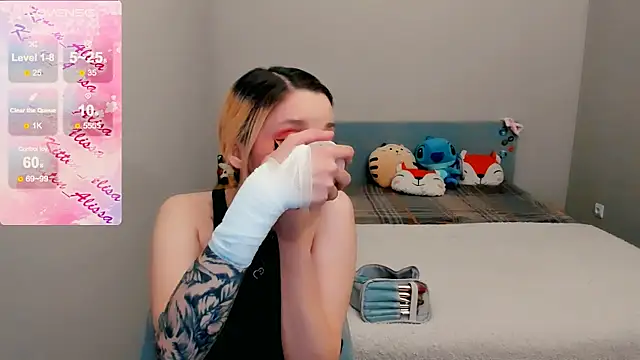 Snapshot of Kitten_Alissa chatting on 10.16.25 Kitten Alissa online show from 10.16.25