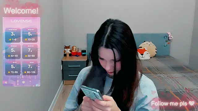 Snapshot of Kitten_Alissa chatting on 11.07.25 Kitten Alissa online show from 11.07.25