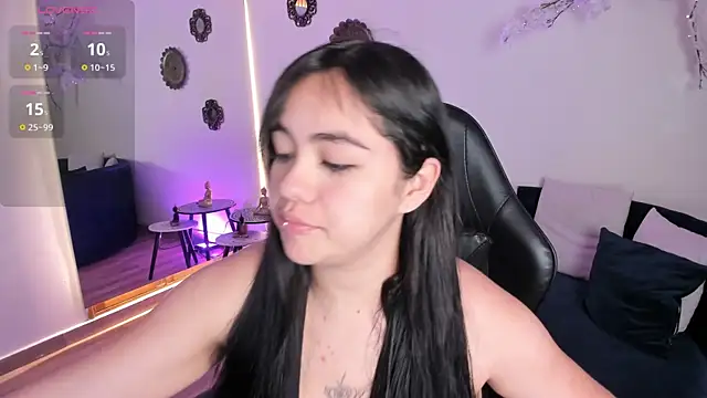 jasmincollin  online show from 04.25.26