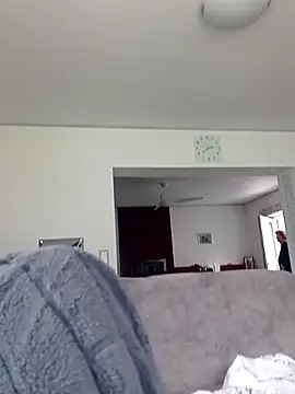 Snapshot of Oldmenhot66 chatting on 09.17.25 Oldmenhot66 online show from 09.17.25