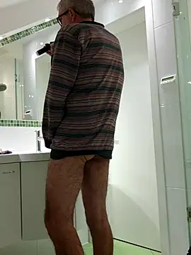 Snapshot of Oldmenhot66 chatting on 10.09.25 Oldmenhot66 online show from 10.09.25