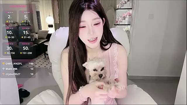 Xiaoxue L online show from 09.17.25