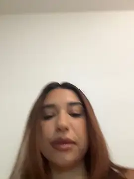 Snapshot of ItalianGirl chatting on 11.29.25 ItalianGirl online show from 11.29.25