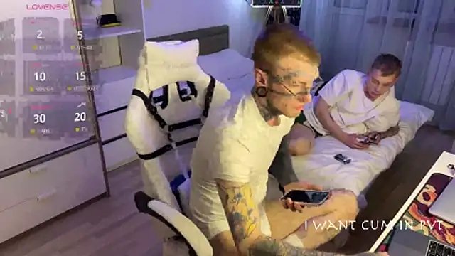 Snapshot of c10h15on1 chatting on 02.21.26 c10h15on1 online show from 02.21.26