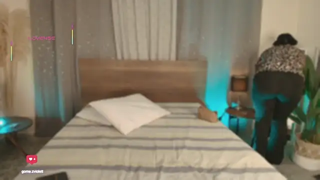 ViolettGomez 93 online show from 11.30.25