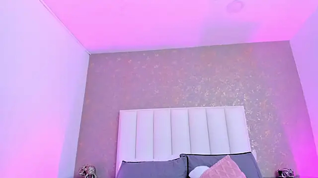 KaylieBrooks online show from 04.21.26