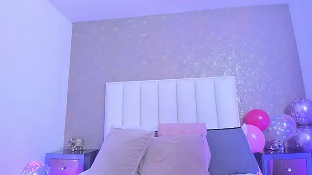 KaylieBrooks online show from 04.25.26