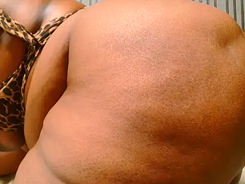 ROYALASS25 online show from 01.16.26