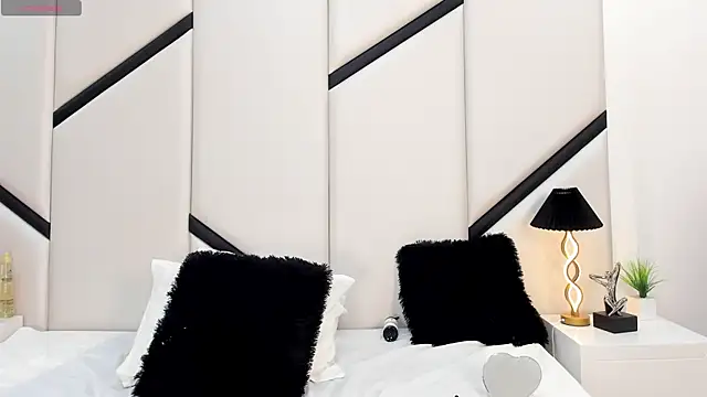 XimenaCosta online show from 05.04.26