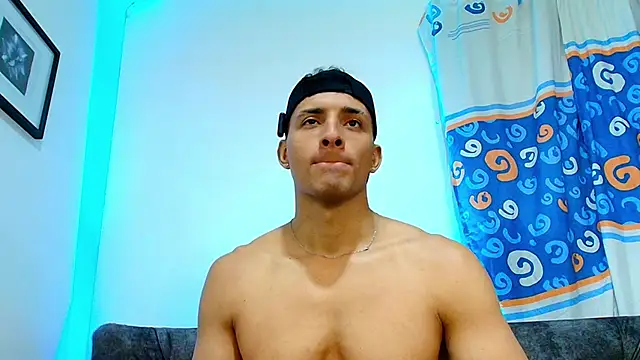 Snapshot of Smith_Fitness chatting on 06.17.26 Smith Fitness online show from 06.17.26